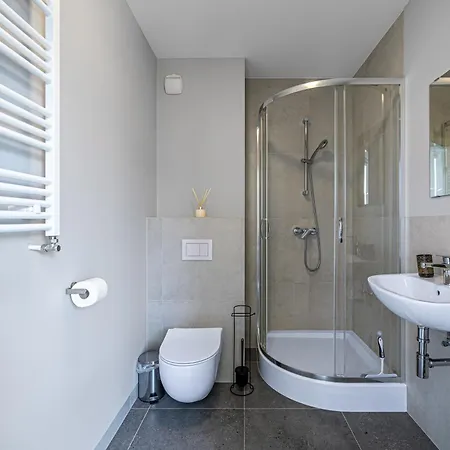 Przy Bloniach Apartman *